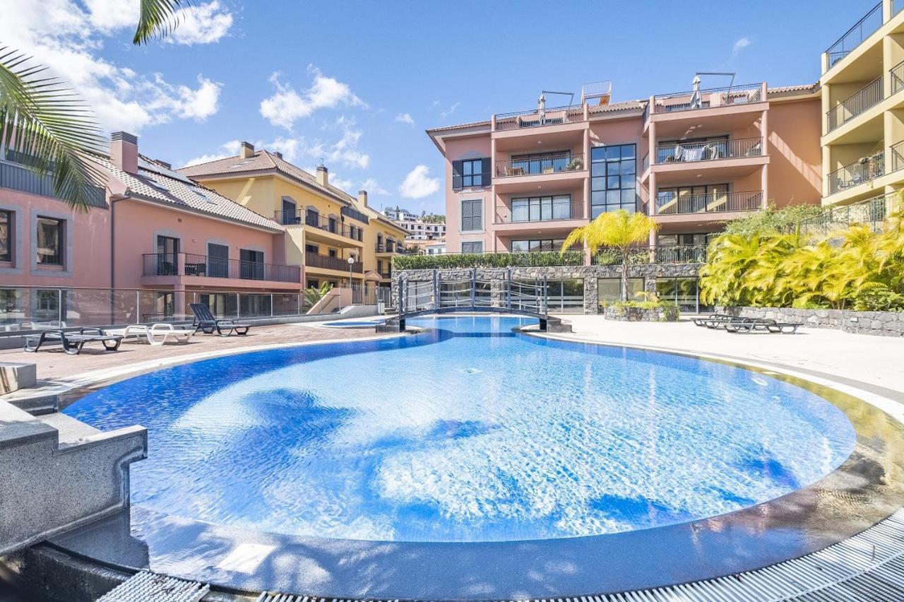 Living Funchal By Madeira Sun Travel Apartment Bagian luar foto